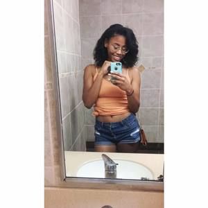 Meet your Posher, Brianna